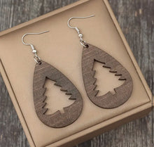 Load image into Gallery viewer, Wood Tree Cut-out Earrings