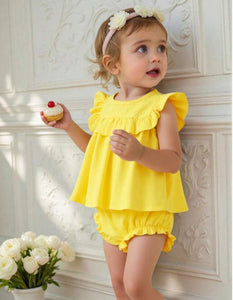Sweet Ruffled Outfit