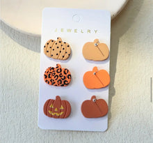 Load image into Gallery viewer, Trio of Pumpkins