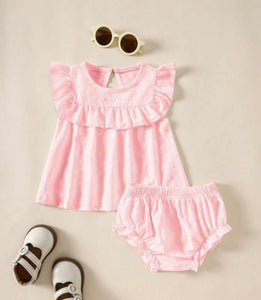 Sweet Ruffled Outfit