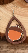 Load image into Gallery viewer, Fall wooden earrings