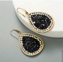 Load image into Gallery viewer, Teardrop sequin earrings