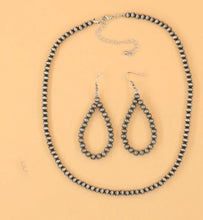 Load image into Gallery viewer, Navajo Pearl necklace/earring set