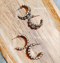 Load image into Gallery viewer, Concho Style Hoops