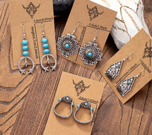Load image into Gallery viewer, Vintage Western Earrings