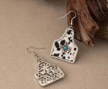 Load image into Gallery viewer, Cattle tag Earrings