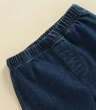 Load image into Gallery viewer, Fade out flare  jeans