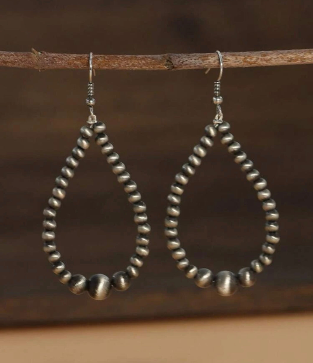 Waterdrop Navajo pearl earrings