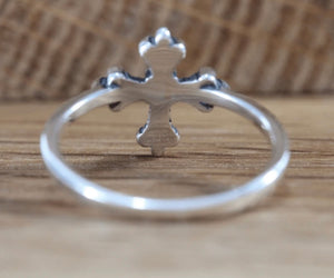 Cross thin band ring