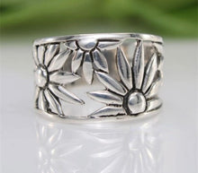 Load image into Gallery viewer, Bohemian Daisy ring