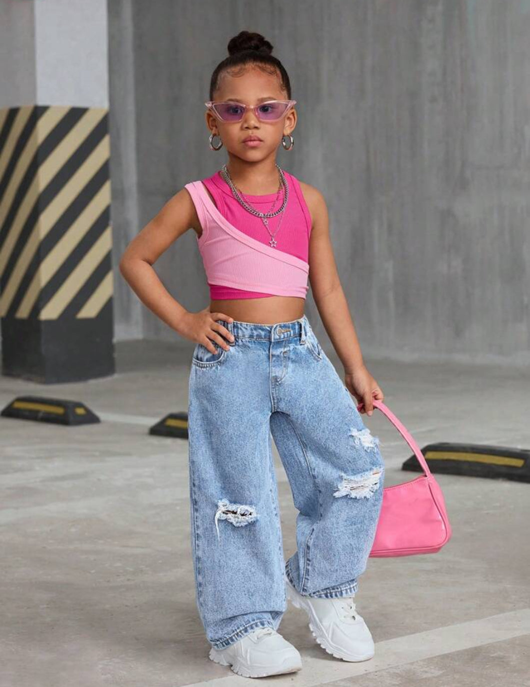 Distressed Wide Leg Jeans