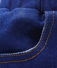 Load image into Gallery viewer, Distressed Flare Jeans