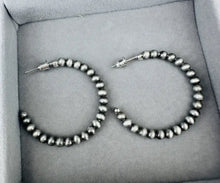 Load image into Gallery viewer, Navajo Pearl Hoop Earrings