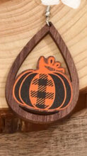 Load image into Gallery viewer, Fall wooden earrings