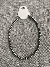 Load image into Gallery viewer, Navajo pearl strand necklaces