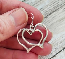 Load image into Gallery viewer, Dainty Silver Dangle heart Earrings