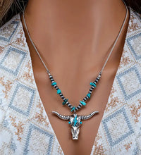 Load image into Gallery viewer, Western Faux Steer Head Necklace