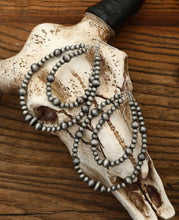 Load image into Gallery viewer, Double loop Navajo pearl earrings