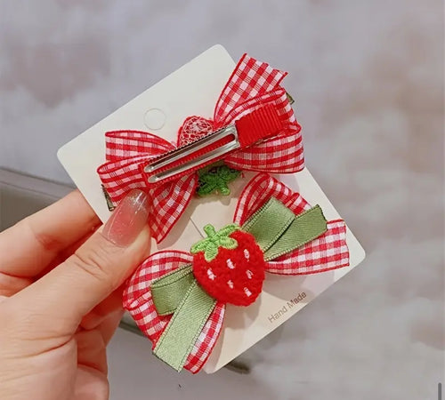 Checkered Strawberry Bows