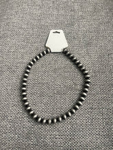 Load image into Gallery viewer, Navajo pearl strand necklaces