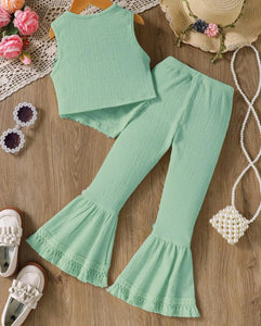 Sage Daisy Pant Outfit