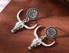 Load image into Gallery viewer, Concho steer post earrings