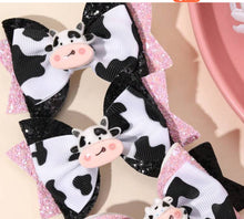 Load image into Gallery viewer, Cow Charm  Bows