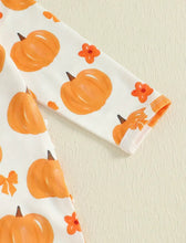 Load image into Gallery viewer, Pumpkin Ruffle Butt Sleeper