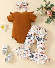 Load image into Gallery viewer, 3Pc Floral Chicken Outfit