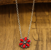 Load image into Gallery viewer, Small Flower Cluster Necklace