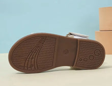 Load image into Gallery viewer, Kid’s White braided sandals