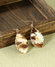 Load image into Gallery viewer, Cowhide leaf earrings