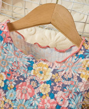 Load image into Gallery viewer, Bermuda Short Flower Outfit