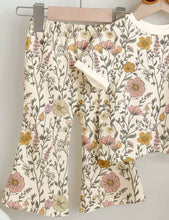 Load image into Gallery viewer, Floral Pant Outfit
