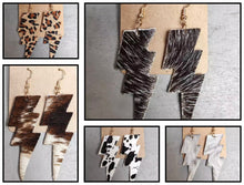 Load image into Gallery viewer, Lightening bolt earrings