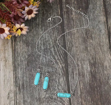 Load image into Gallery viewer, Rounded Bar necklace and earring set