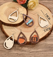 Load image into Gallery viewer, Fall wooden earrings