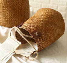 Load image into Gallery viewer, Farmhouse Woven Basket