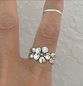 Flower ring