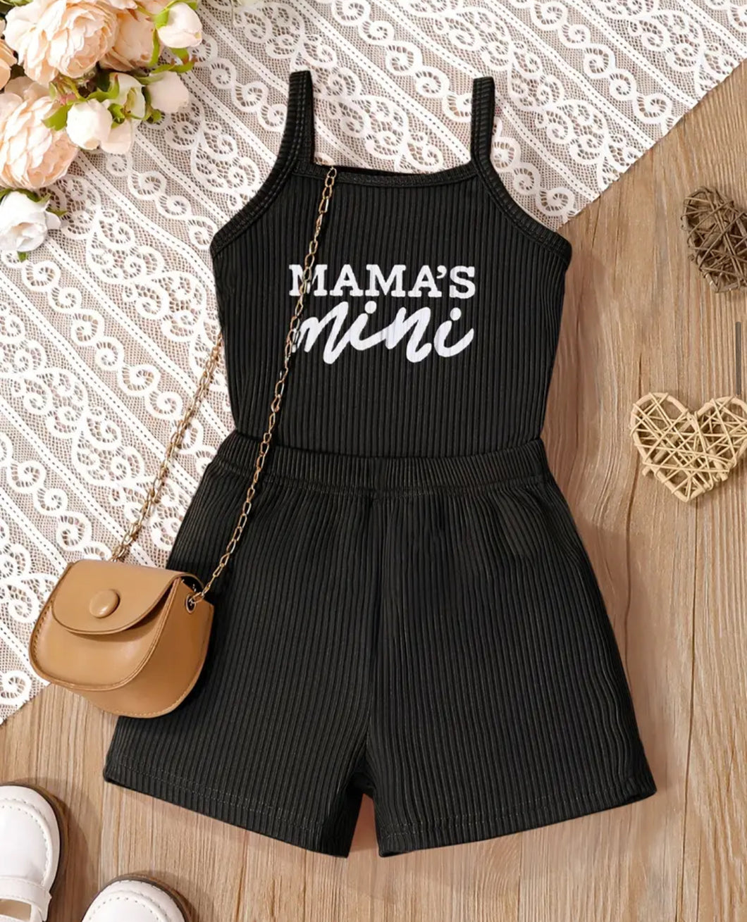 Mama’s Mini short outfit