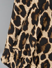 Load image into Gallery viewer, Leopard Windbreaker