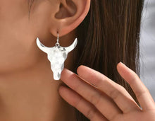 Load image into Gallery viewer, Longhorn Silver earrings