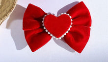 Load image into Gallery viewer, Velvet Heart Bow