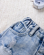 Load image into Gallery viewer, Rolled hem distressed jean shorts