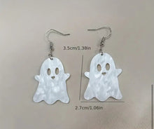 Load image into Gallery viewer, Acrylic Halloween Ghost Earrings