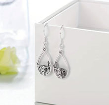 Load image into Gallery viewer, Highland Cow Necklace Set