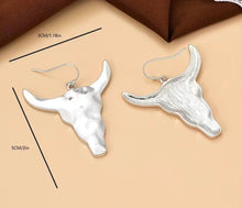Load image into Gallery viewer, Longhorn Silver earrings