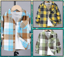 Load image into Gallery viewer, Button up Plaid shirt