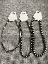 Load image into Gallery viewer, Navajo pearl strand necklaces