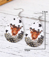 Load image into Gallery viewer, Waterdrop cow earrings